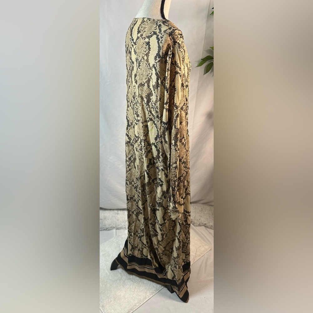 H&M Maxi Dress in Cream and Gray πππ - Picture 11 of 13
